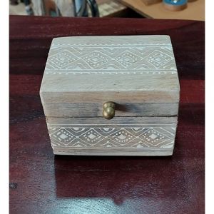 White Henna Wooden Tray (Set of 3)