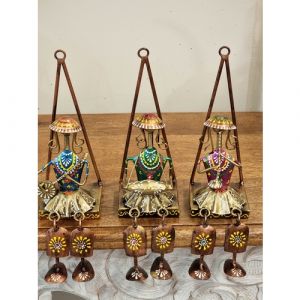 Hanging Leg Figures (Assorted Colours)
