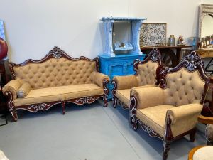 5 Seater Traditional Sofa Set (3 Seater and 2 single seaters)