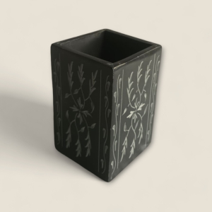 Artisan Black Marble Penstand